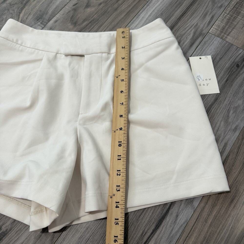 A New Day Women’s Shorts 6 White/ Ivory Stretch High Rise Dress Shorts NWT - Picture 7 of 8